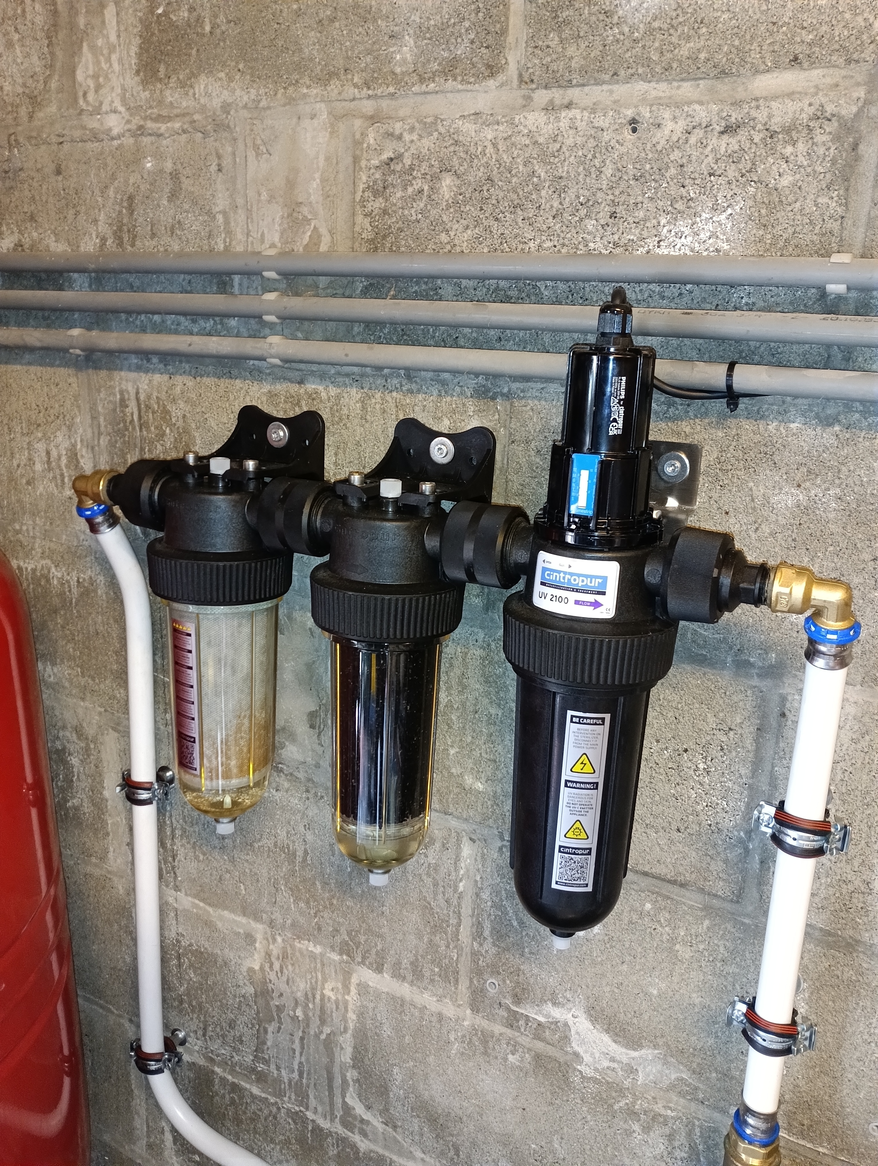 Installation d'un système de filtration pour traiter de l'eau de puits